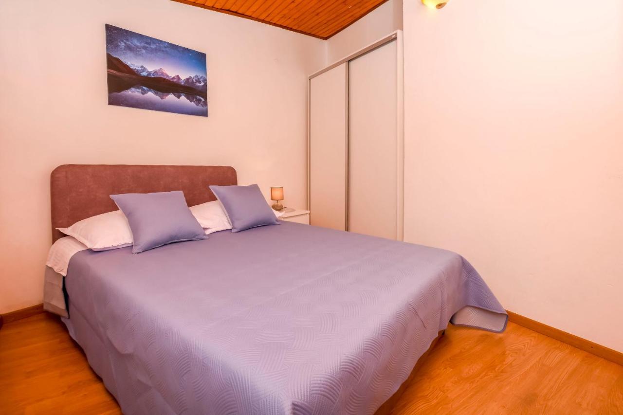 Apartment Mira Primosten Luaran gambar